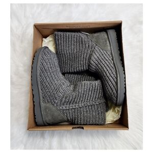 NIB Treadlite by UGG Classic Cardy Boots